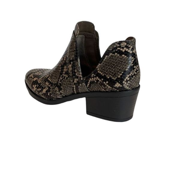 FERGALICIOUS | Wilder Womens Snakeskin Animal Print Ankle Boots Coffee Sz 5 NWT - Picture 3 of 9